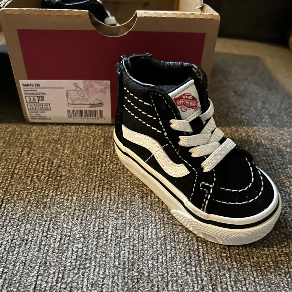 Infant Vans - Picture 6 of 6